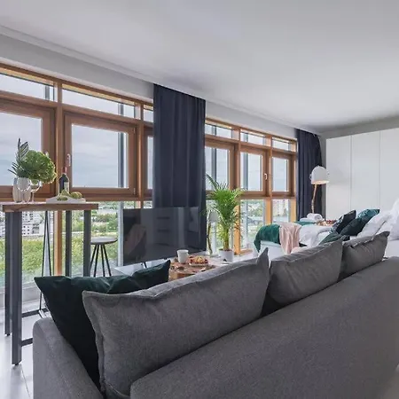 - Great Location - View- Slominskiego Warsaw
