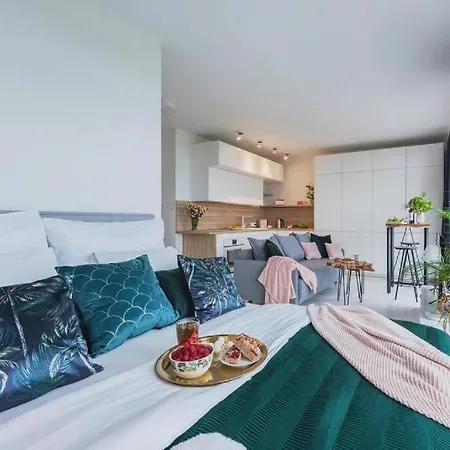 - Great Location - View- Słominskiego Warszawa